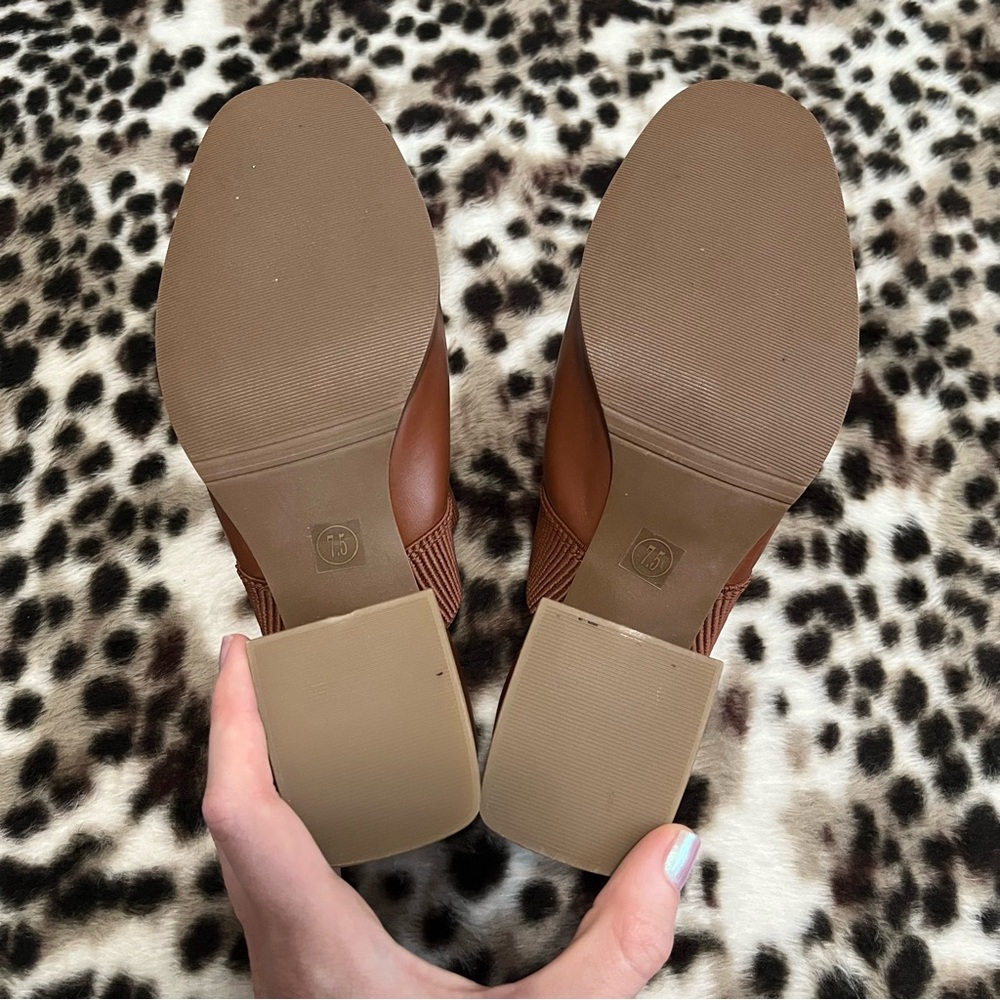 Anne Klein size 7.5 women’s slip on wedge mules - Picture 13 of 13